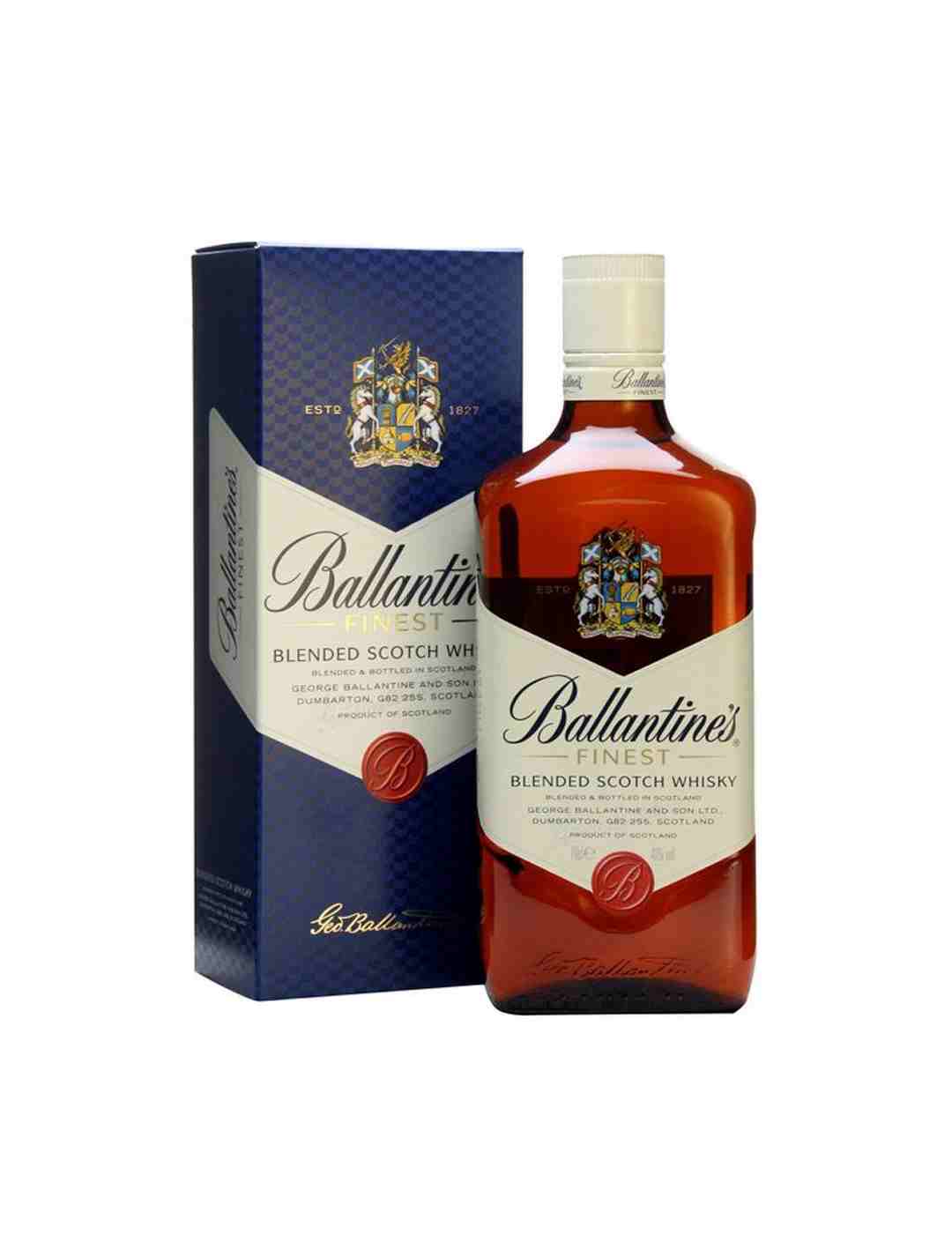 Rượu Ballantines Finest này hướng chủ yếu đến phong cách trẻ trung