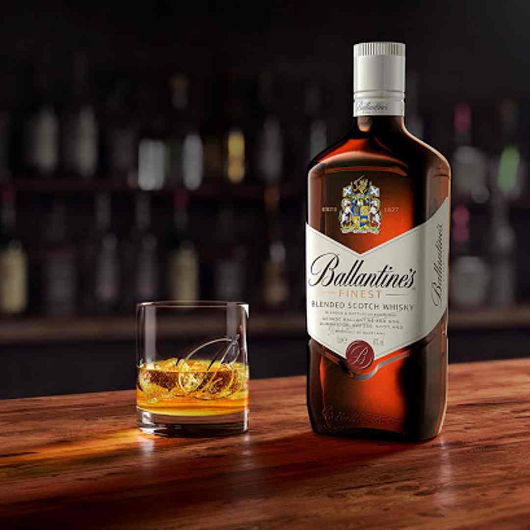 Cẩn trọng trước những loại Ballantines giả mạo