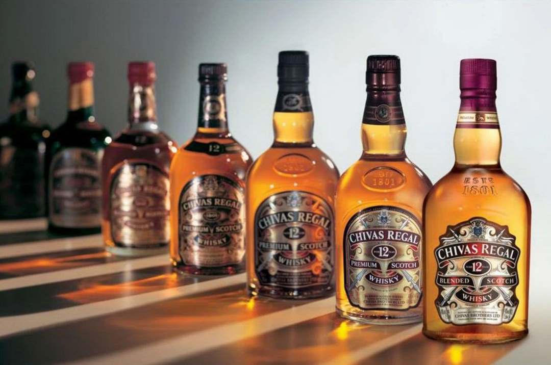 Tìm hiểu các loại rượu Chivas phổ biến