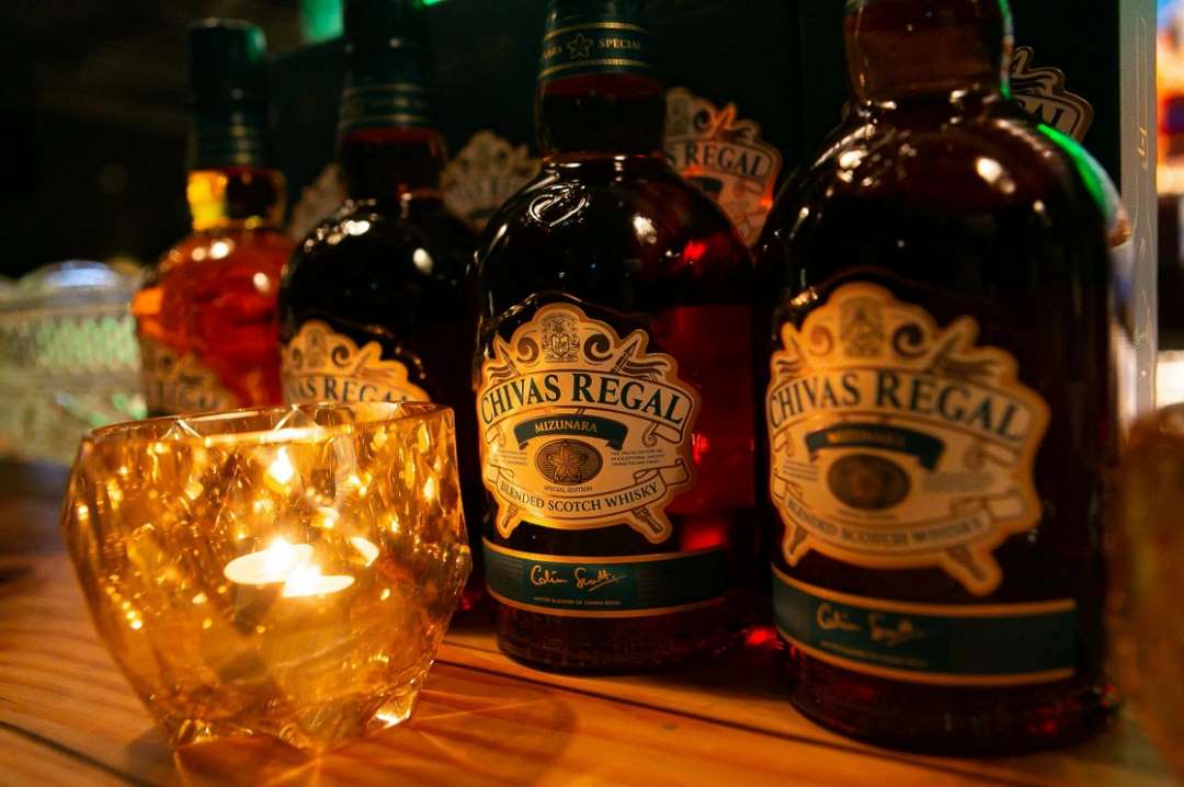 Món quà tặng rượu Chivas sang trọng và quyền quý