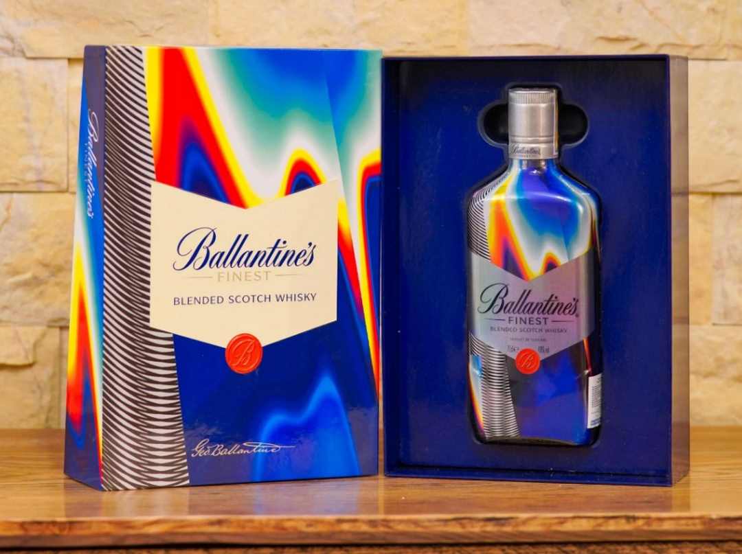 Hương vị và màu sắc của Ballantines Finest