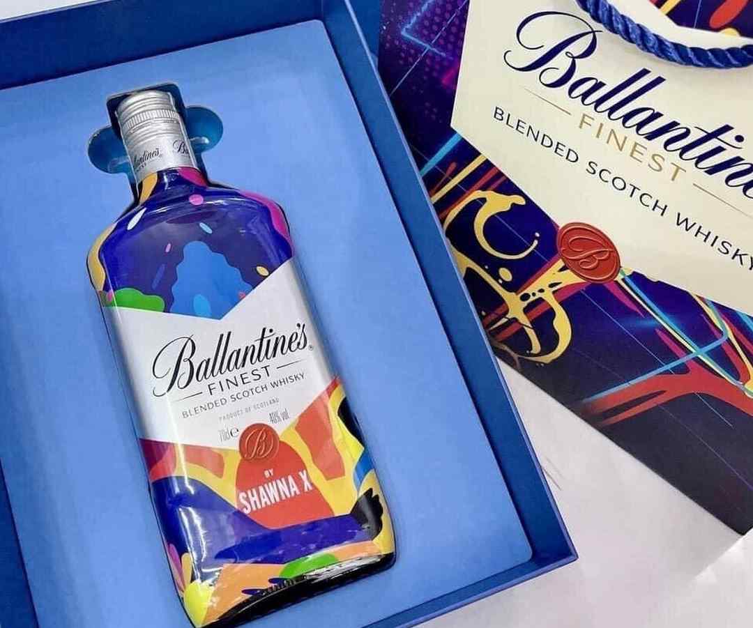 Cách thưởng thức rượu Ballantines Finest