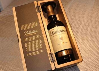 Rượu Ballantines 30 – Thương hiệu Whisky thương hạng
